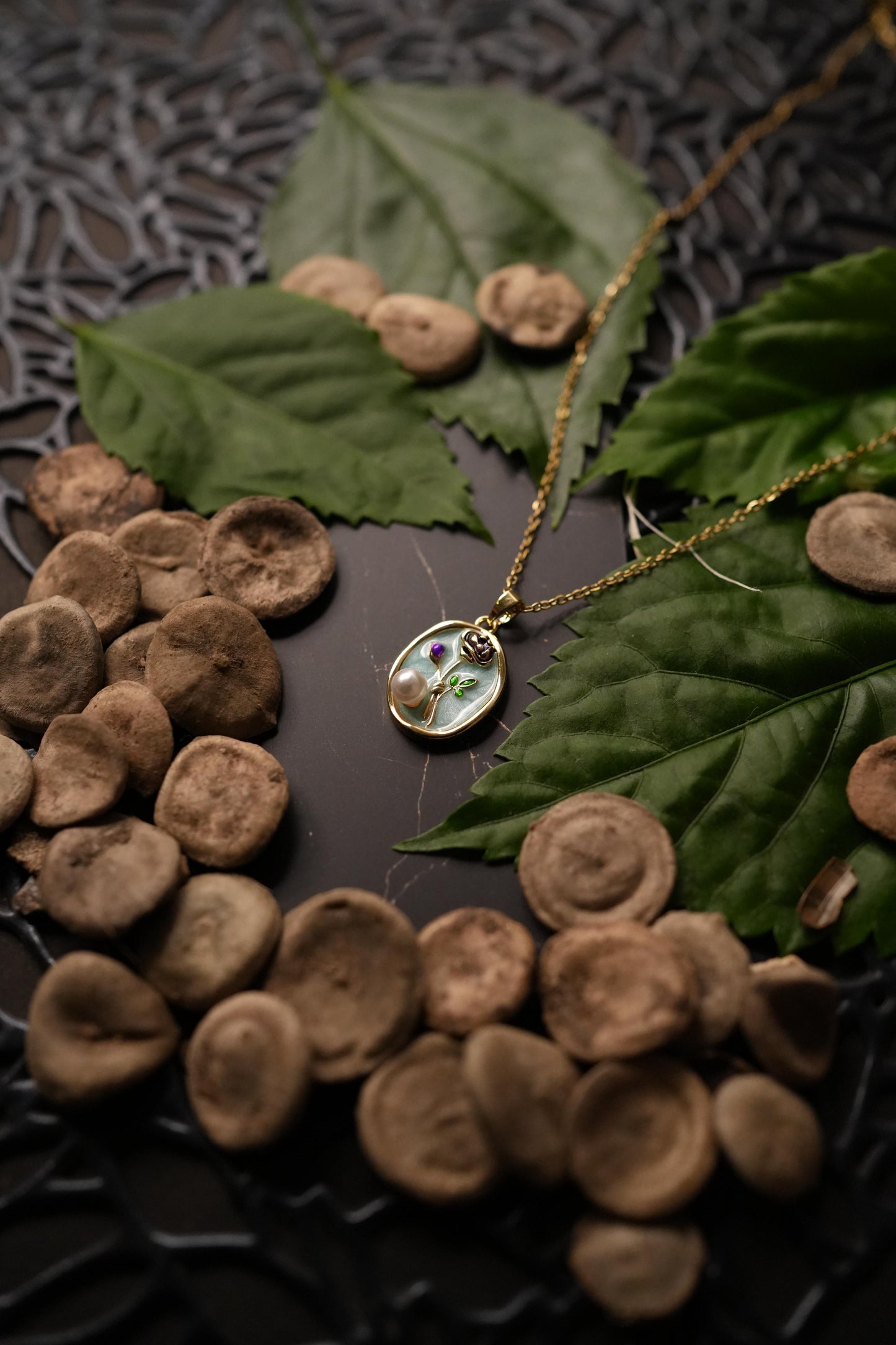 Rose necklace