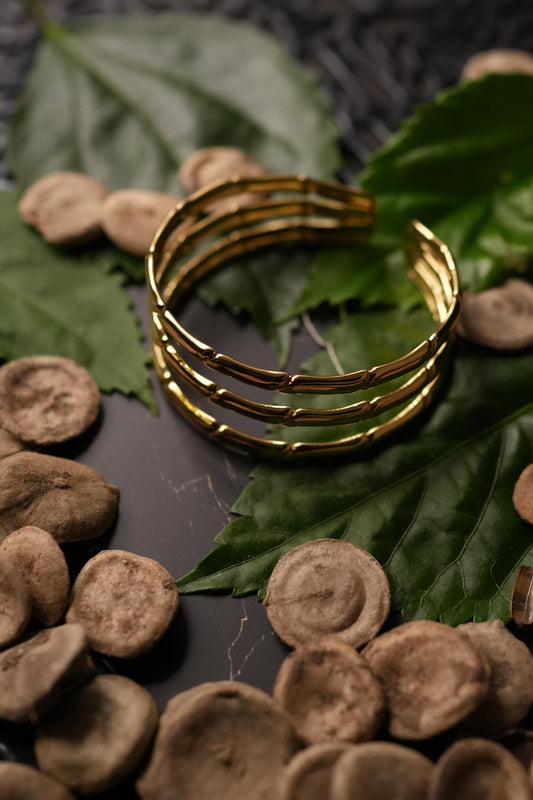 Tri layers cuff